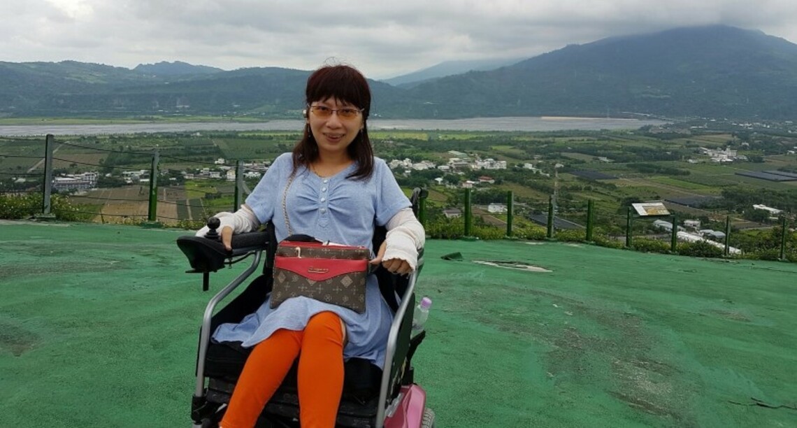 許展容照片