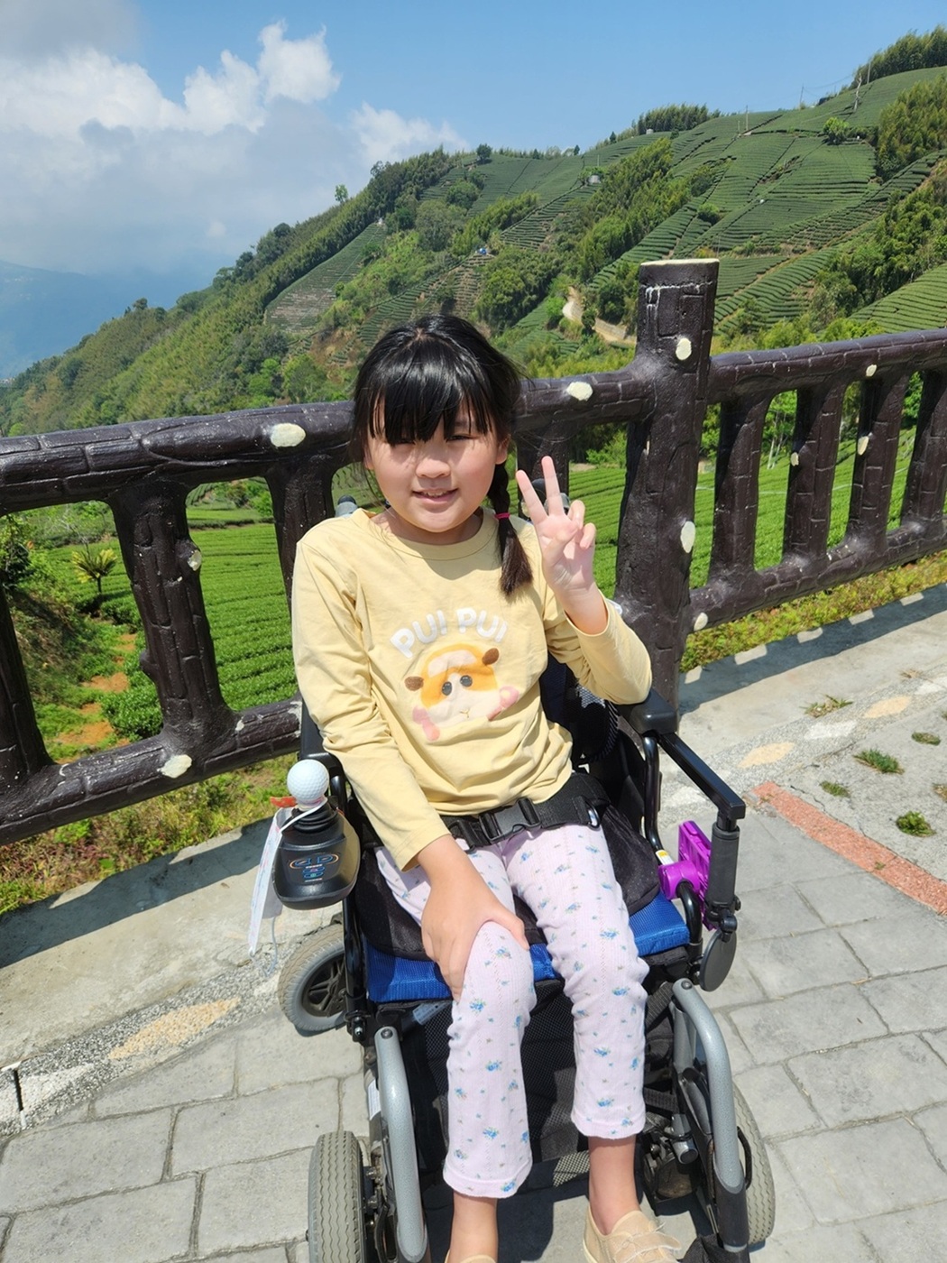 李奕霈 超越肢體禁錮,用光照耀逆境人生 2025年 國小組 李奕霈